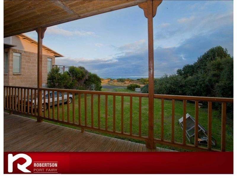 68 Ocean Drive, Port Fairy VIC 3284