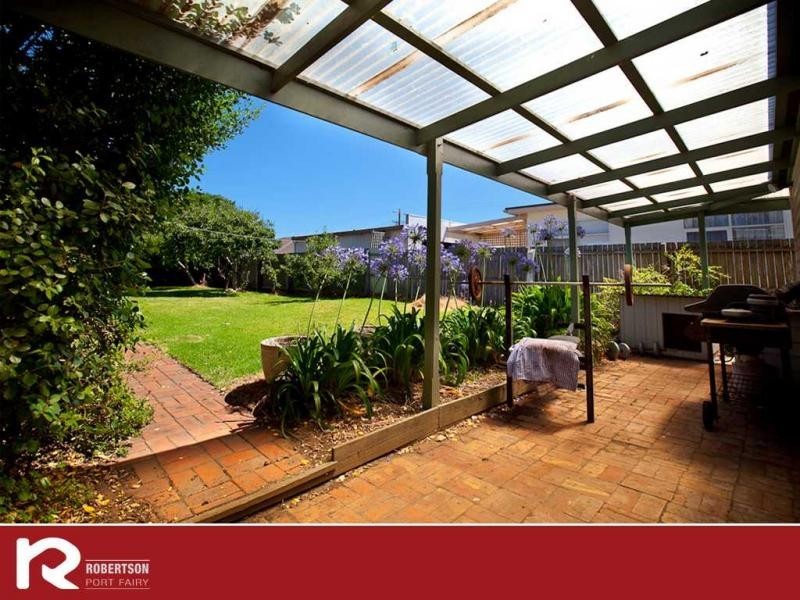13 Campbell Street, Port Fairy VIC 3284