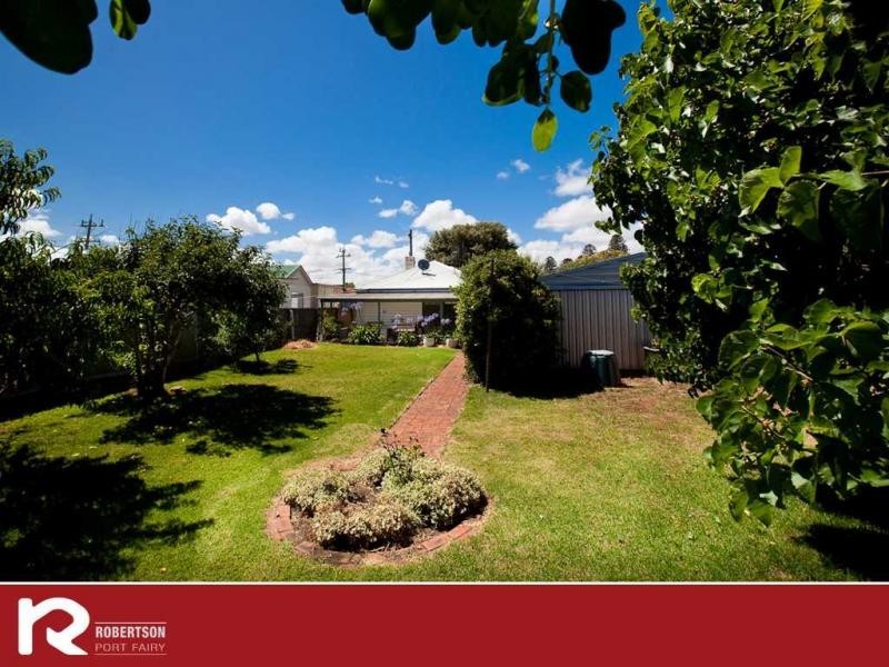 13 Campbell Street, Port Fairy VIC 3284