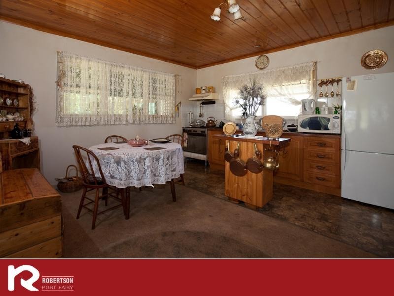 212 Princes Highway, Port Fairy VIC 3284