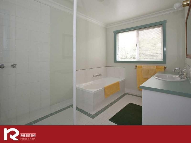 24A Griffiths Street, Port Fairy VIC 3284