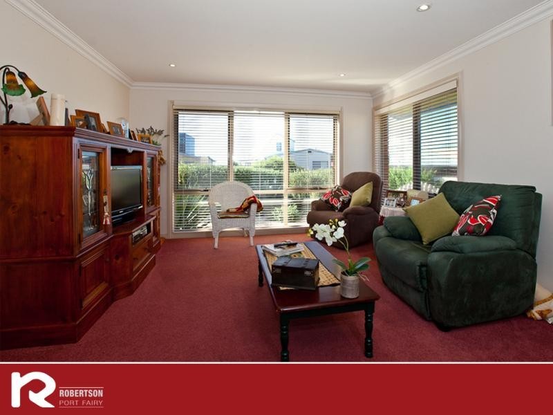 16 Anna Catherine Drive, Port Fairy VIC 3284