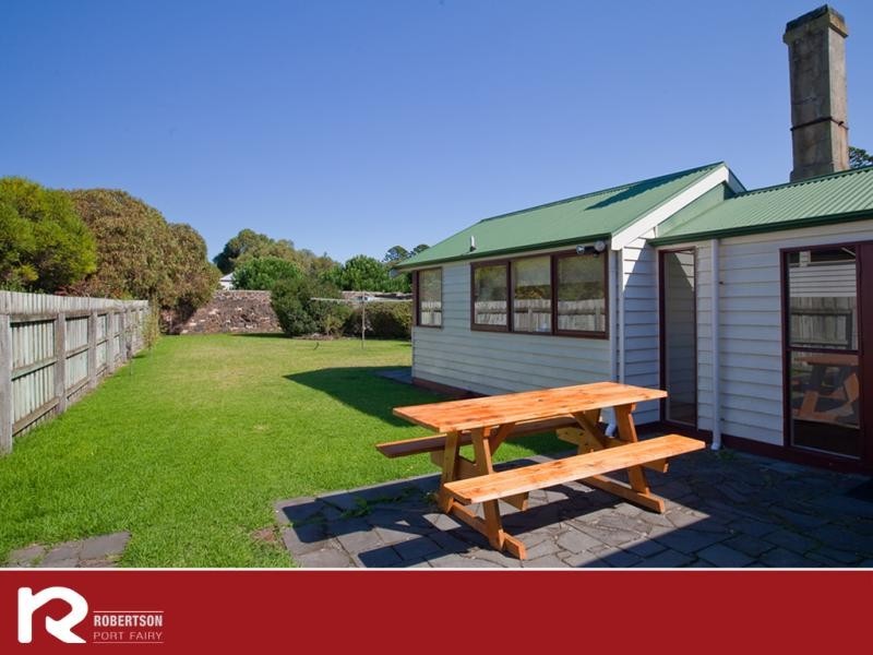 81 Bank Street, Port Fairy VIC 3284