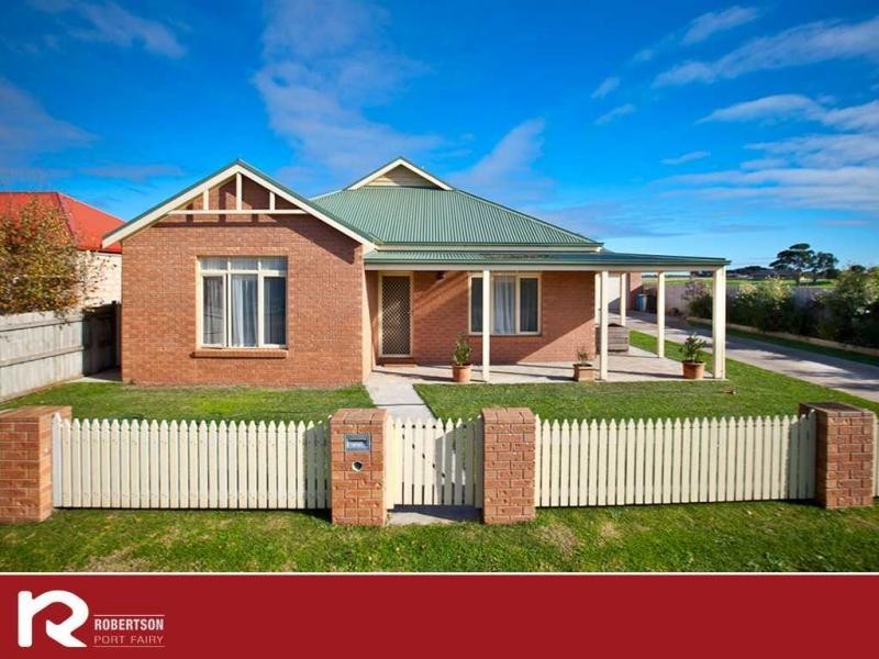 9 Gratton Street, Port Fairy VIC 3284