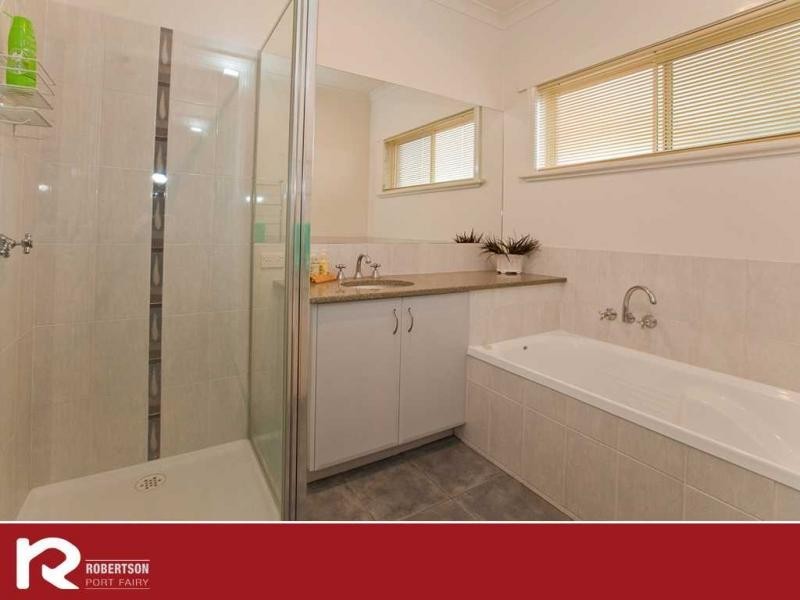 9 Gratton Street, Port Fairy VIC 3284