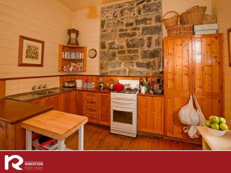 81 Cox Street, Port Fairy VIC 3284
