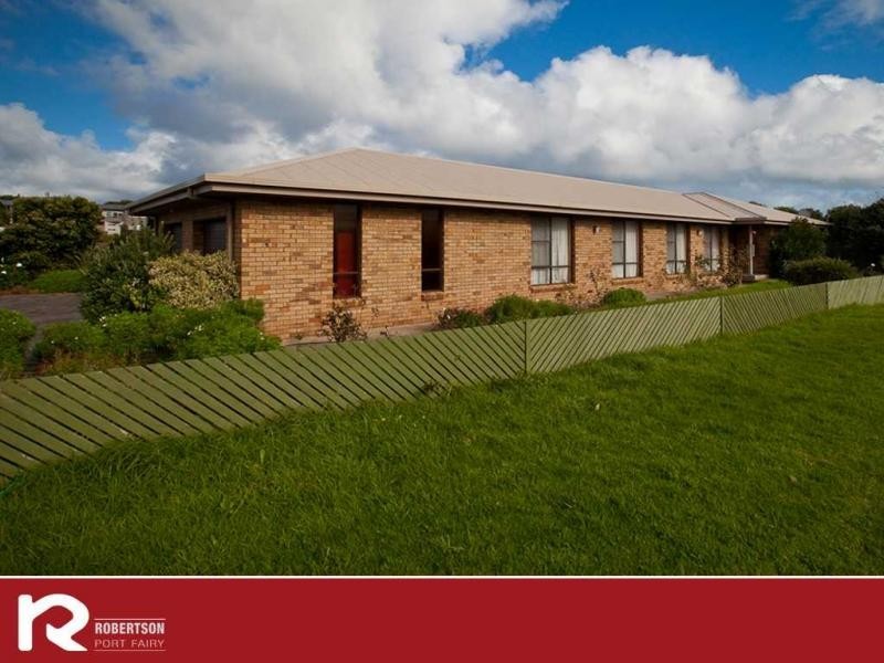 9 Mills Crescent, Port Fairy VIC 3284