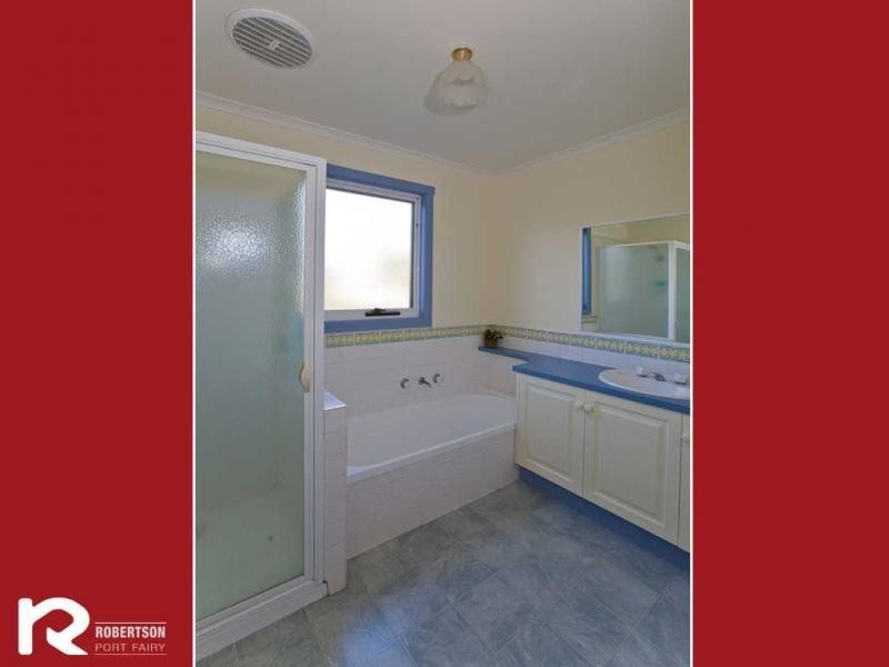 1/3 Castwood Place, Port Fairy VIC 3284