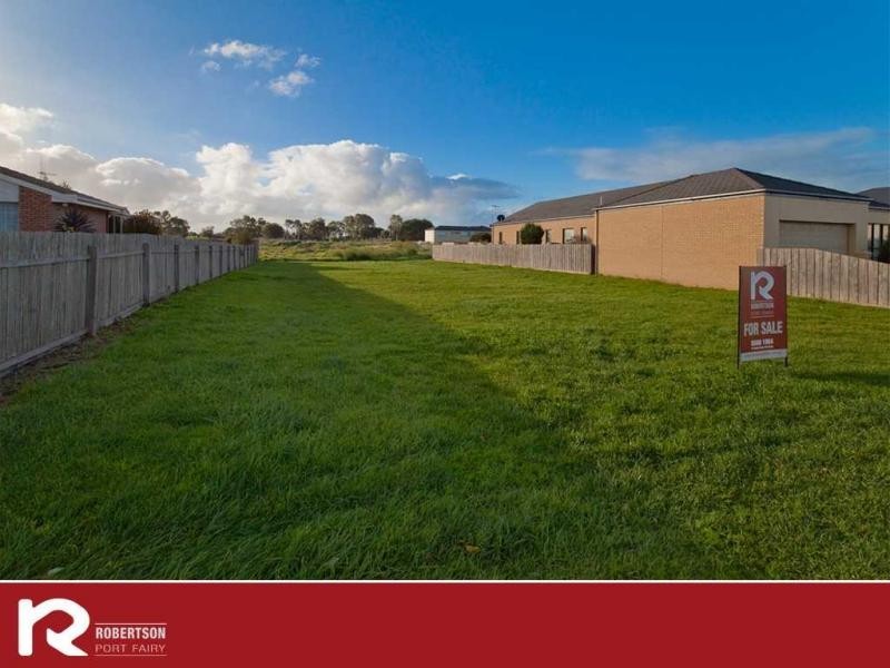 11 Roberts Avenue, Port Fairy VIC 3284
