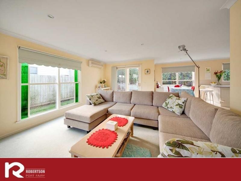 2/35 James Street, Port Fairy VIC 3284