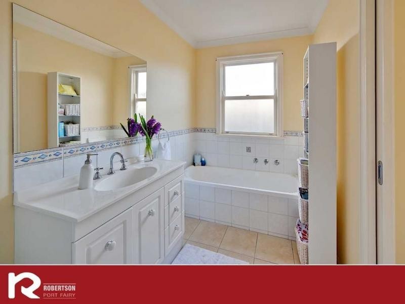 2/35 James Street, Port Fairy VIC 3284