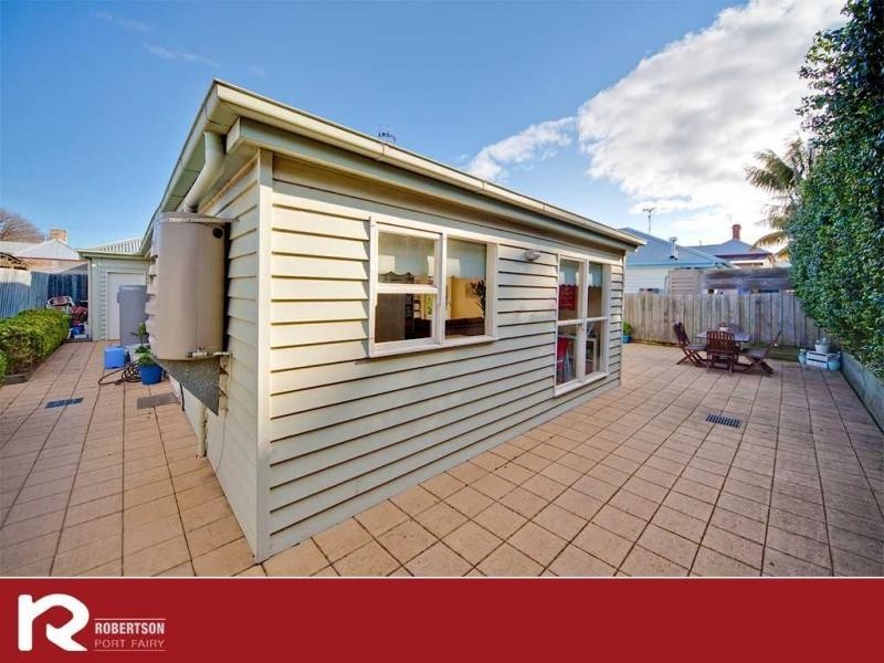 2/35 James Street, Port Fairy VIC 3284