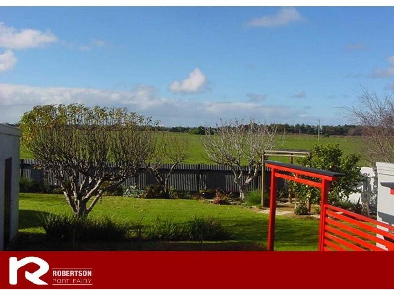 155 Princes Highway, Port Fairy VIC 3284