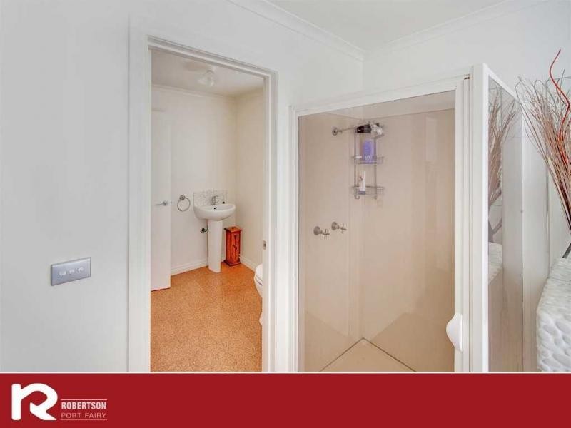 5 Anna Catherine Drive, Port Fairy VIC 3284