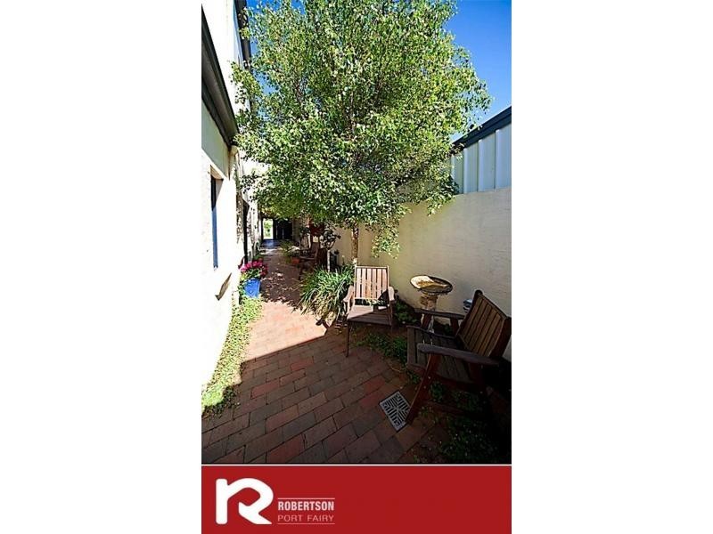 42 Sackville Street, Port Fairy VIC 3284