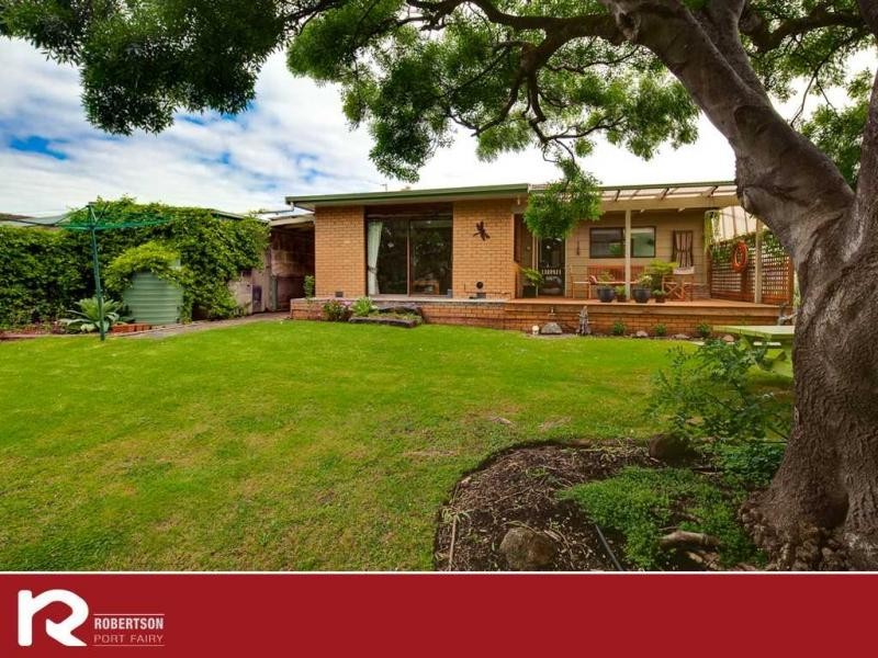 54 Cox Street, Port Fairy VIC 3284