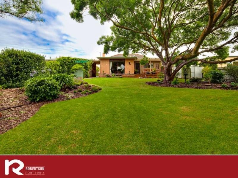 54 Cox Street, Port Fairy VIC 3284