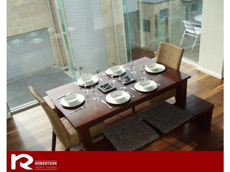 2/105 Beach Street, Port Fairy VIC 3284