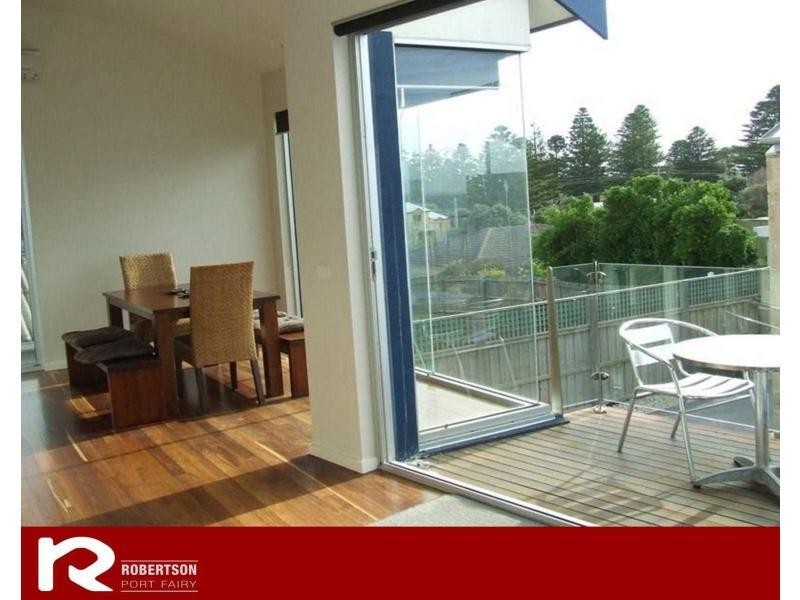 2/105 Beach Street, Port Fairy VIC 3284