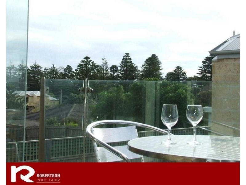 2/105 Beach Street, Port Fairy VIC 3284