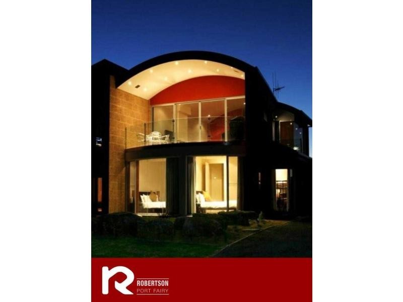 2/105 Beach Street, Port Fairy VIC 3284