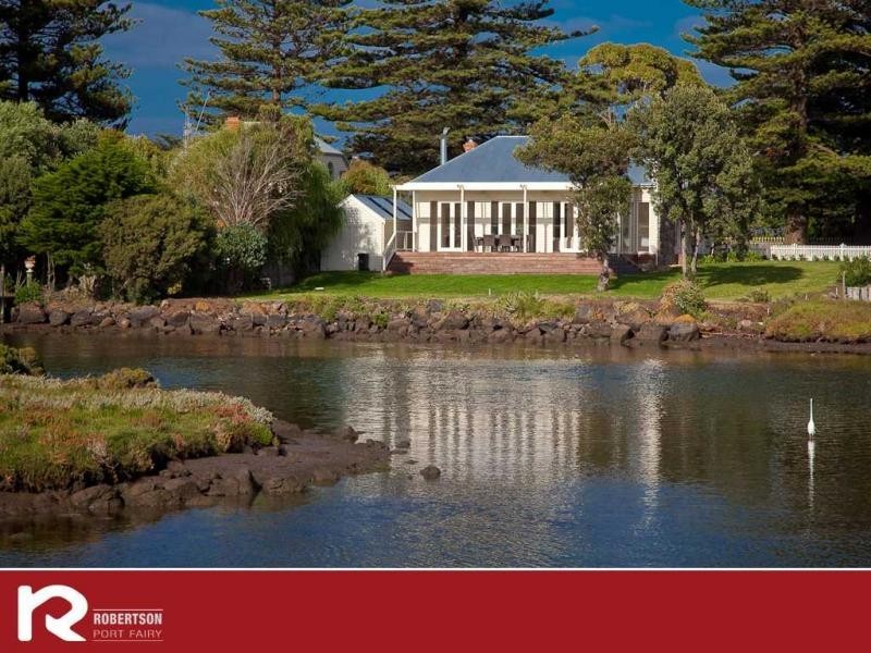 101 Gipps Street, Port Fairy VIC 3284