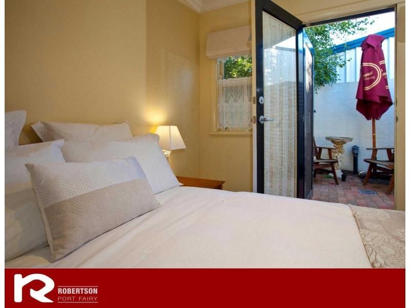 Apts 1 -4/42 Sackville Street, Port Fairy VIC 3284