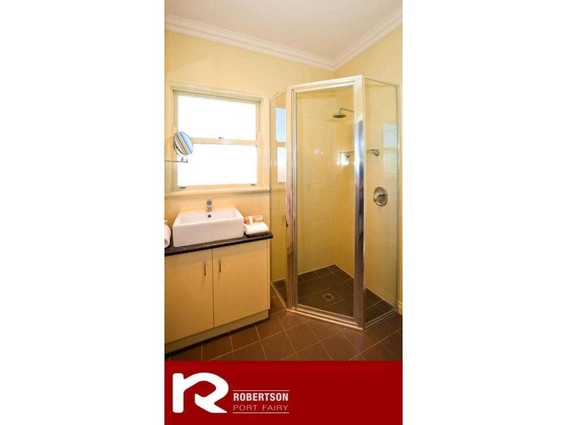 Apts 1 -4/42 Sackville Street, Port Fairy VIC 3284