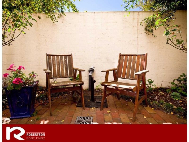 Apts 1 -4/42 Sackville Street, Port Fairy VIC 3284