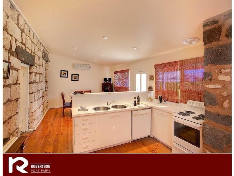 34 Albert Street, Port Fairy VIC 3284
