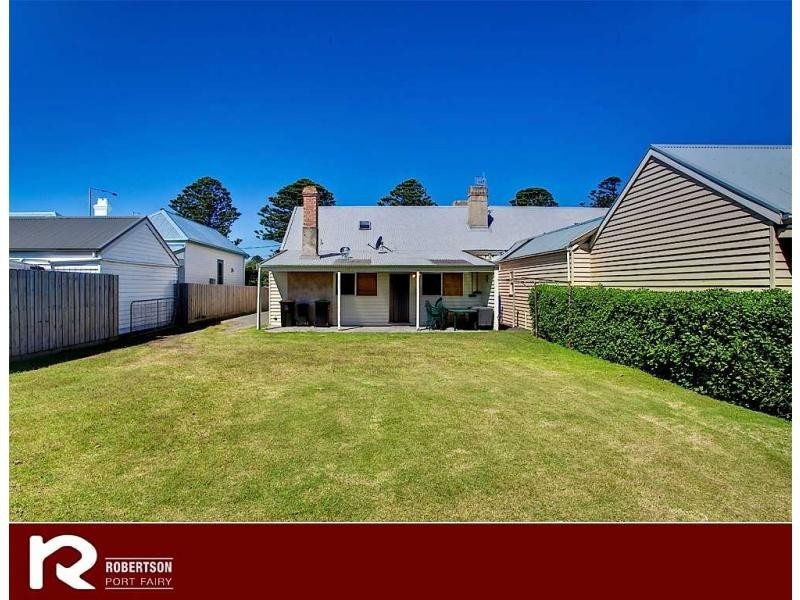 34 Albert Street, Port Fairy VIC 3284