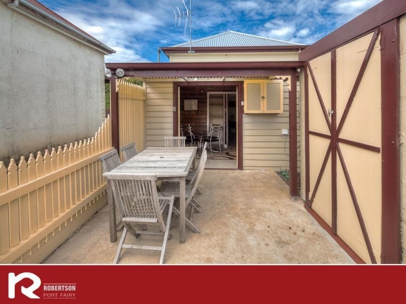 118 Commercial Road, Koroit VIC 3282