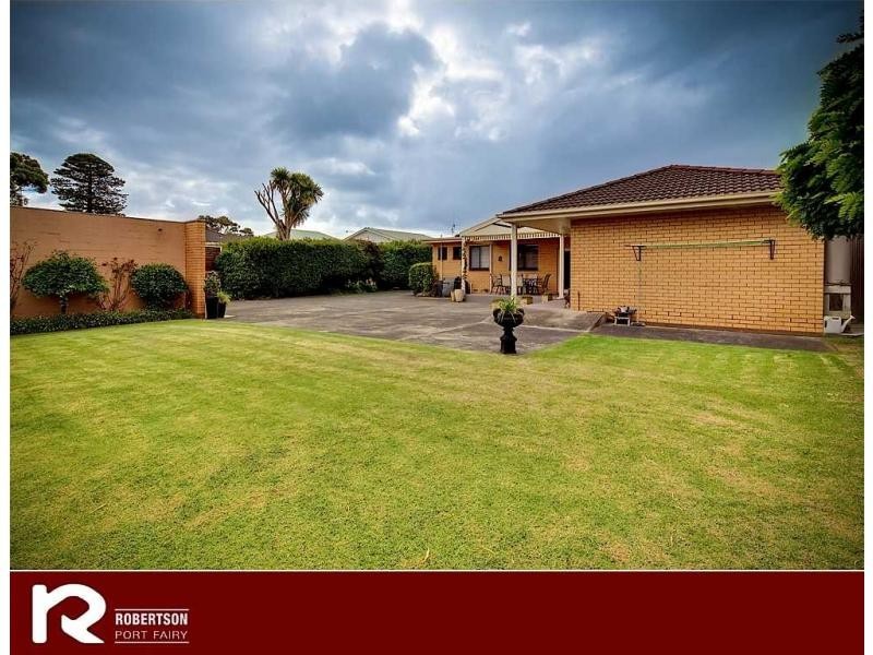 12 Villiers Street, Port Fairy VIC 3284