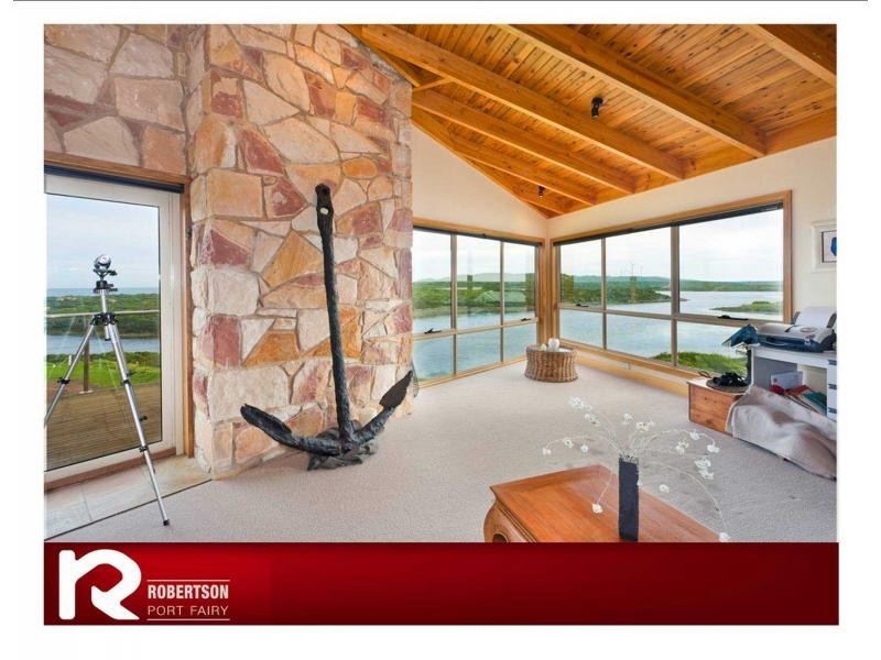 17 Lakeview Drive, Port Fairy VIC 3284