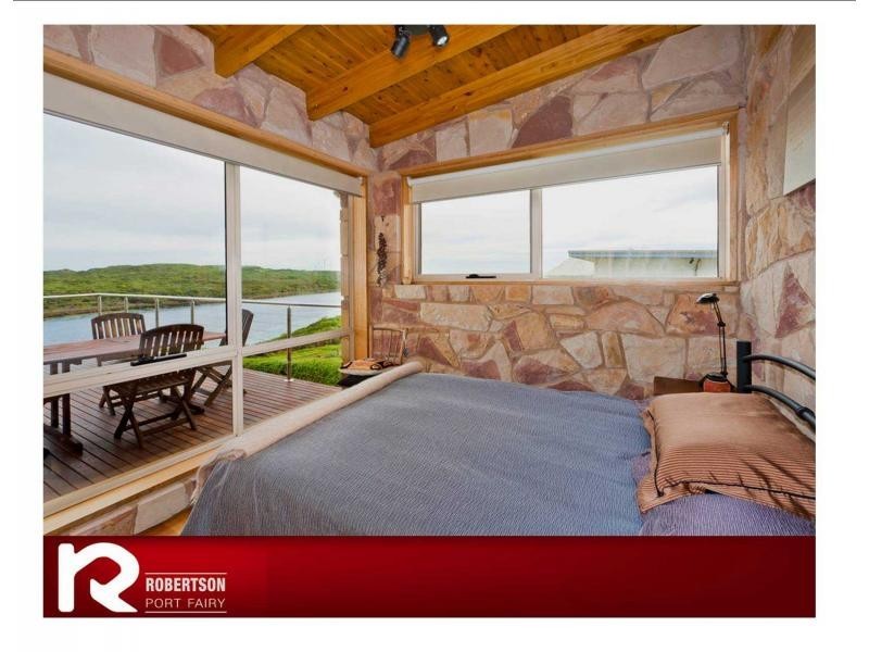 17 Lakeview Drive, Port Fairy VIC 3284