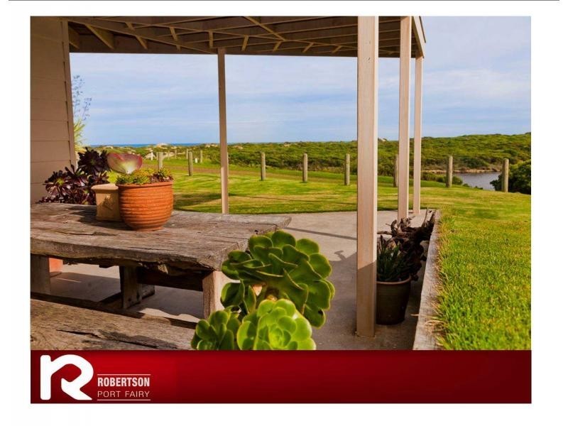 17 Lakeview Drive, Port Fairy VIC 3284