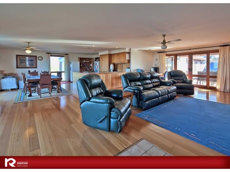 108 Ocean Drive, Port Fairy VIC 3284