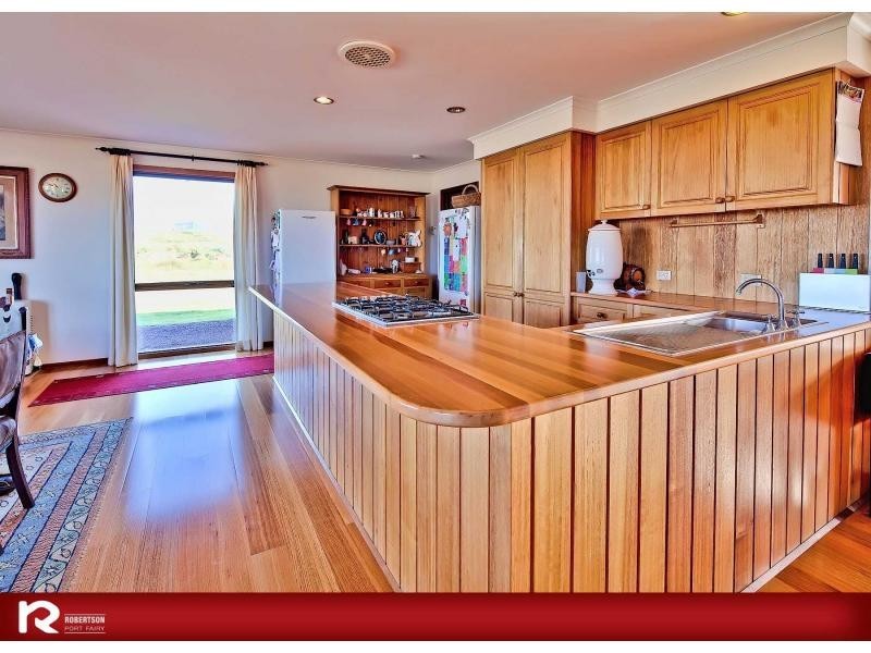 108 Ocean Drive, Port Fairy VIC 3284