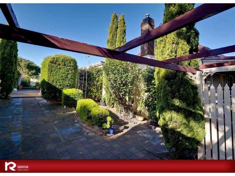 87 Sackville Street, Port Fairy VIC 3284