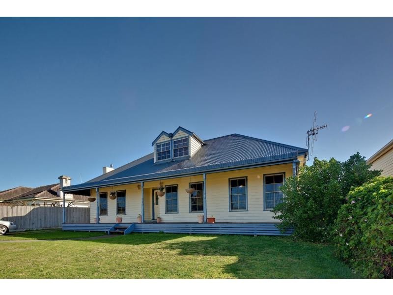 178 Princes Highway, Port Fairy VIC 3284