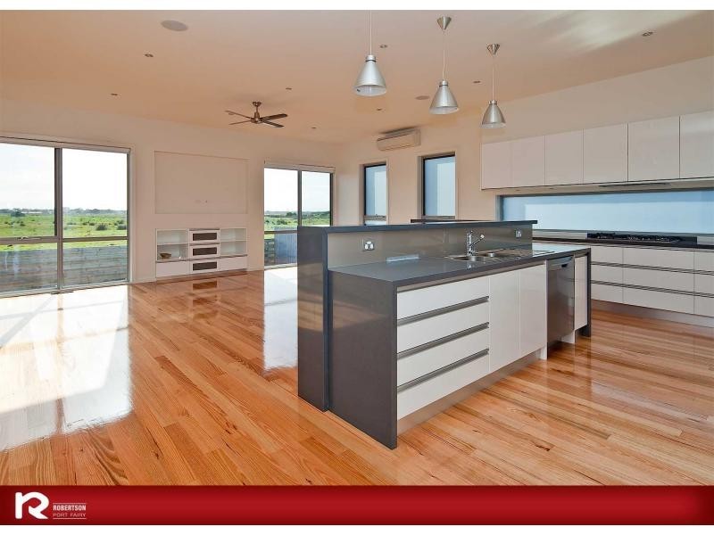 5 Mariner Court, Port Fairy VIC 3284