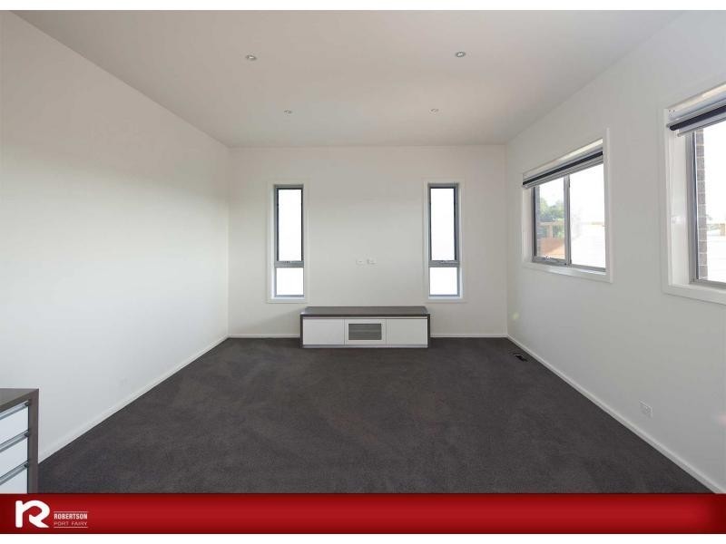 5 Mariner Court, Port Fairy VIC 3284