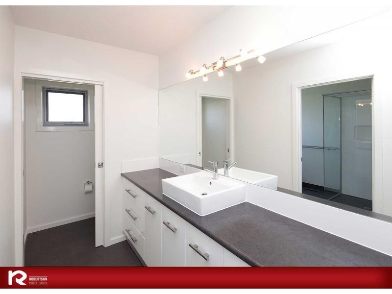 5 Mariner Court, Port Fairy VIC 3284