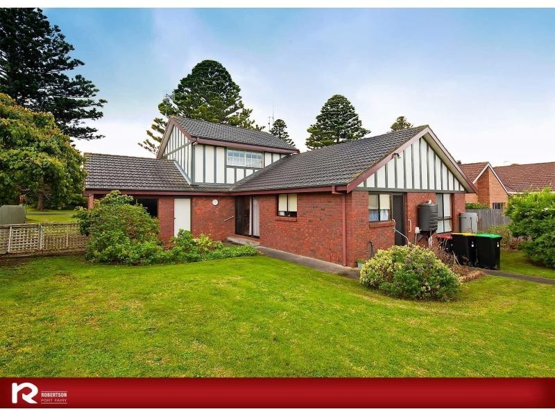 45 Regent Street, Port Fairy VIC 3284