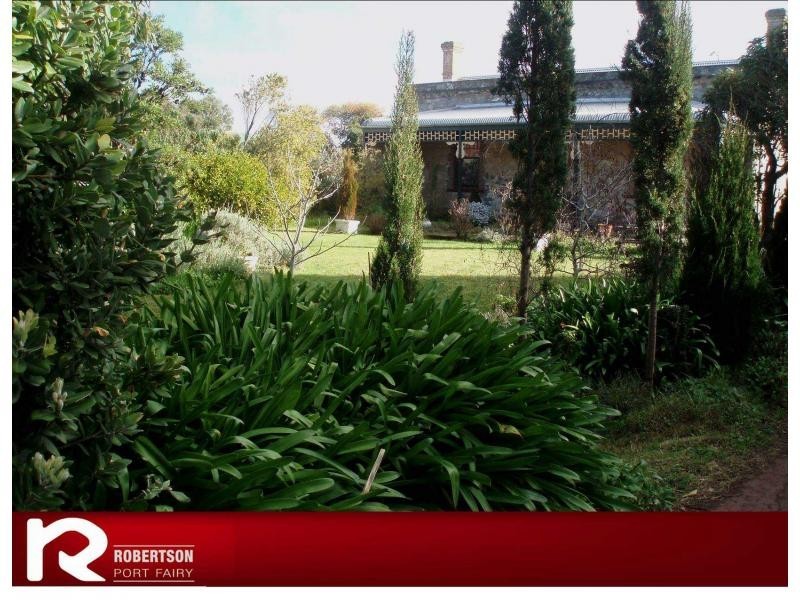 82 Princes Hwy, Port Fairy VIC 3284