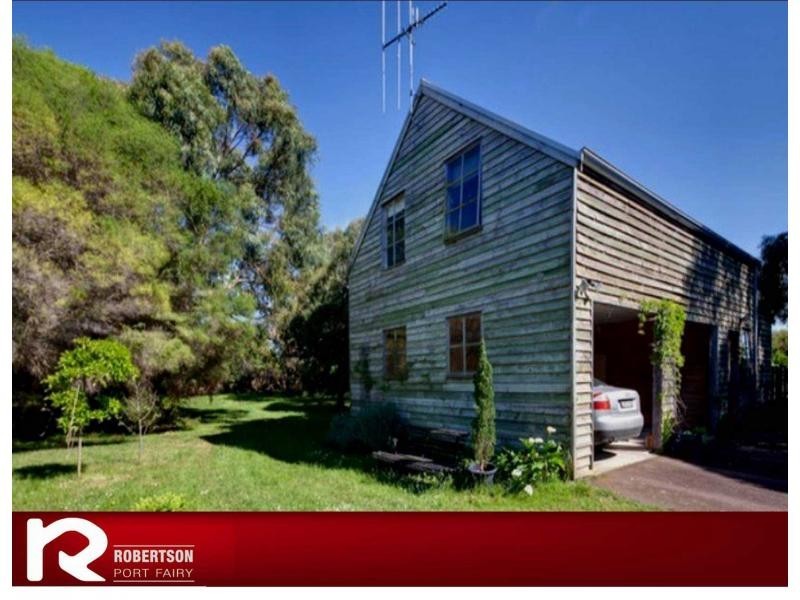 82 Princes Hwy, Port Fairy VIC 3284