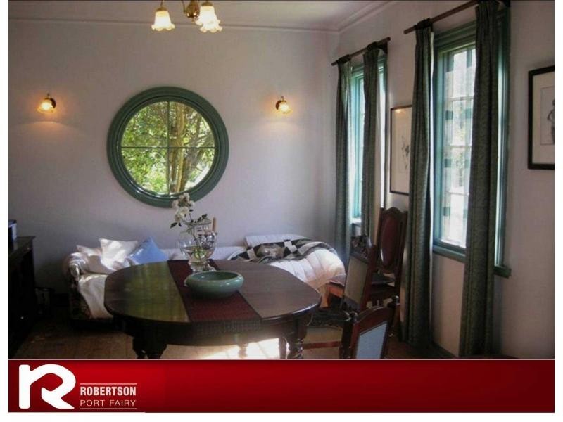 82 Princes Hwy, Port Fairy VIC 3284