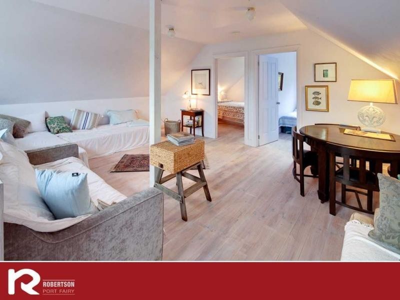 82 Princes Hwy, Port Fairy VIC 3284