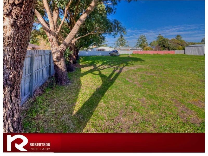 33 Dyson Street, Port Fairy VIC 3284