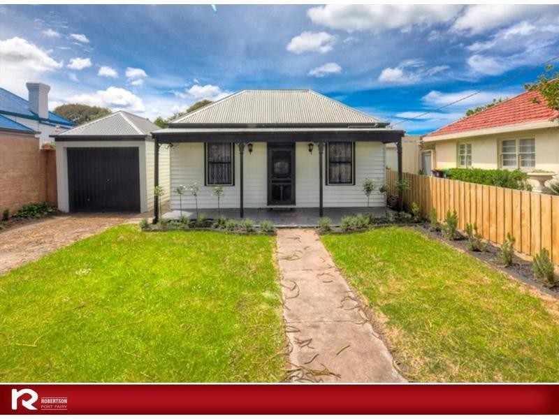 9 Sackville Street, Port Fairy VIC 3284